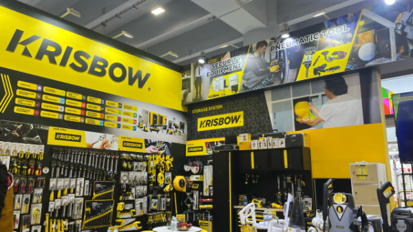 配资炒股官方网 广交会成海外客商“会客厅”，来了哪些新朋友？发掘哪些新模式？｜稳外贸布新局